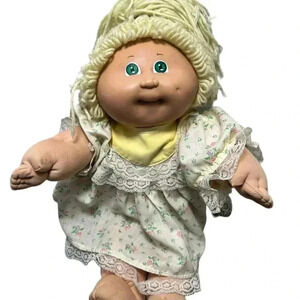 CABBAGE PATCH Vintage GIRL Doll 1978 - 82 Blue Eyes PIGTAILS Signed